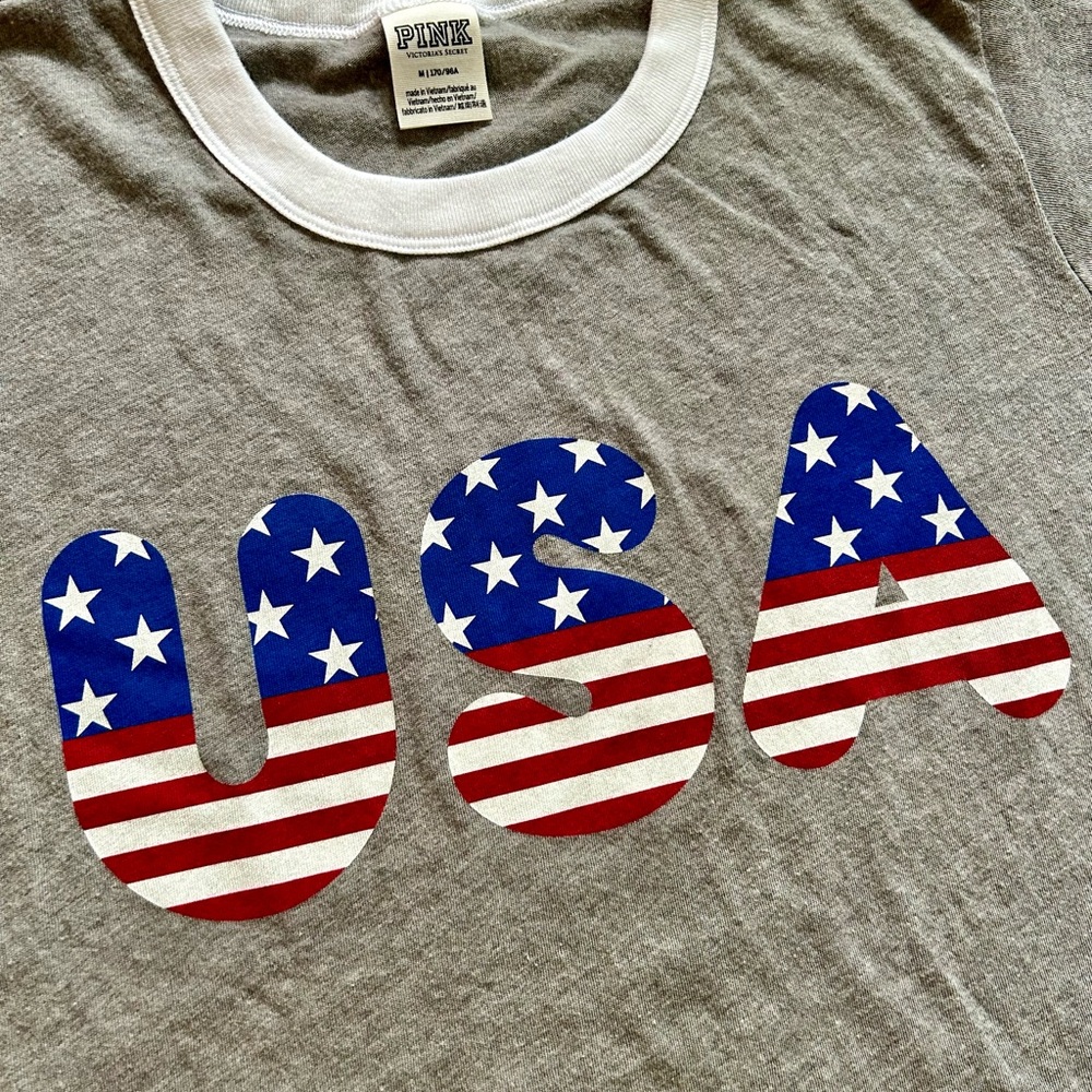 USA Patriotic tee. Victoria’s Secret PINK. Size medium
